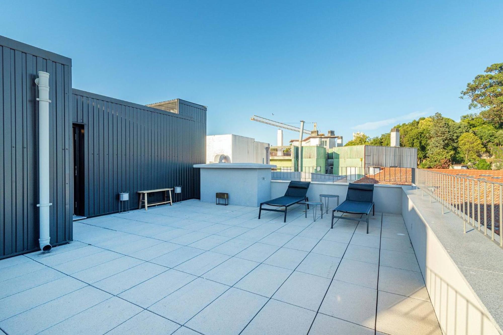 Large Terrace In Paraiso Iii